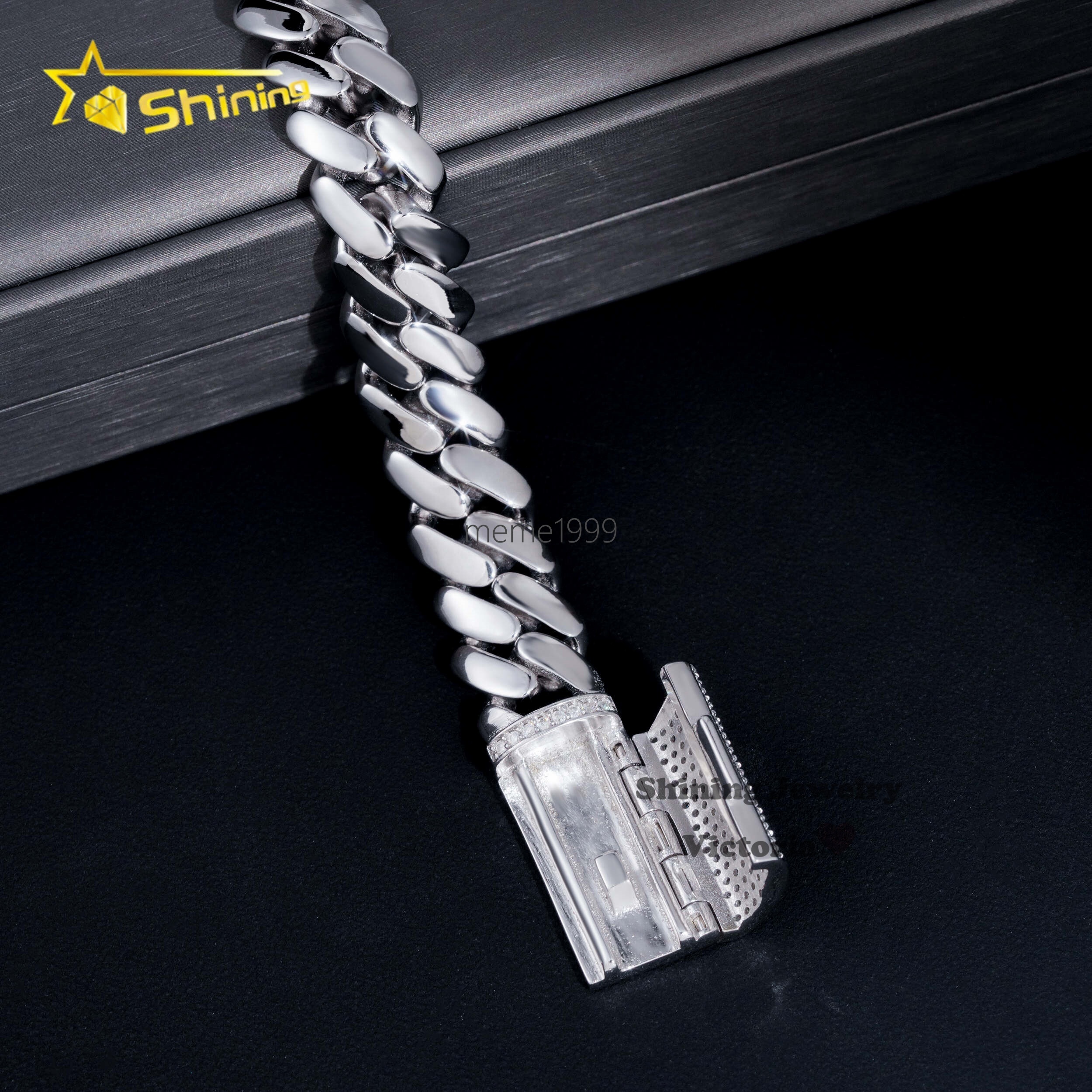 Iced Out Custom Rapper Style Hip Hop Jewelry 12MM Moissanite Lock 925 Hand Made Tight Link Plain Cuban Link Bracelet