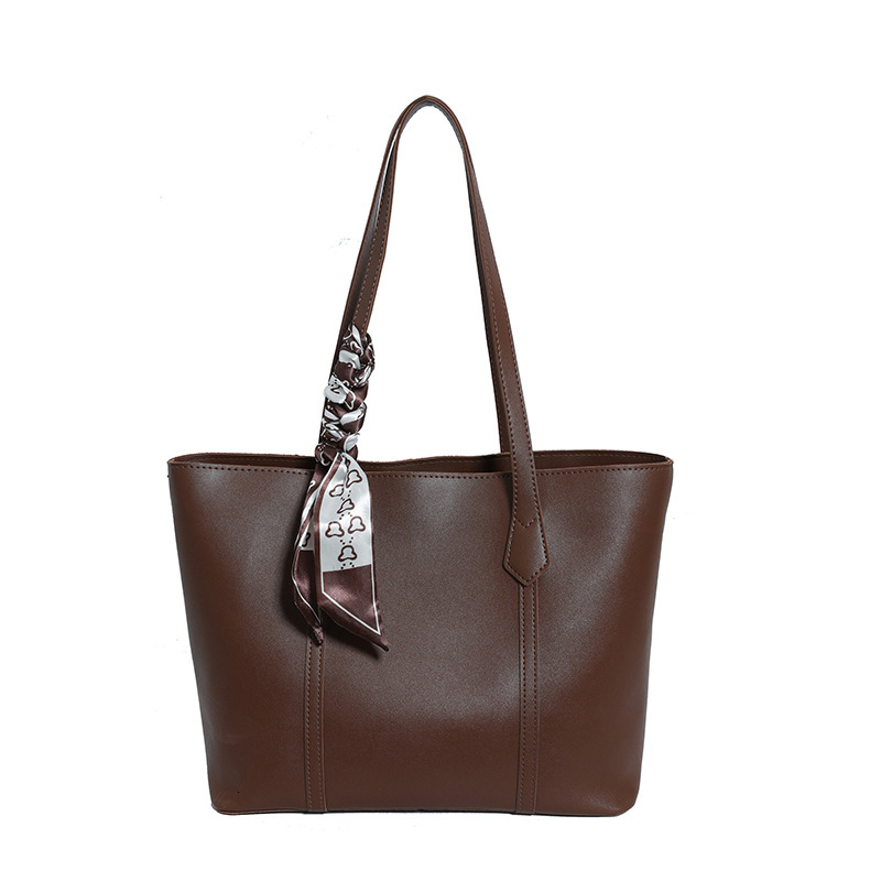 Free shipping designer 2025 Niche Crossbody Bag Fashion Versatile Simple Large Capacity Tote Bag Bucket Bag Trendy Women Shoulder Bag