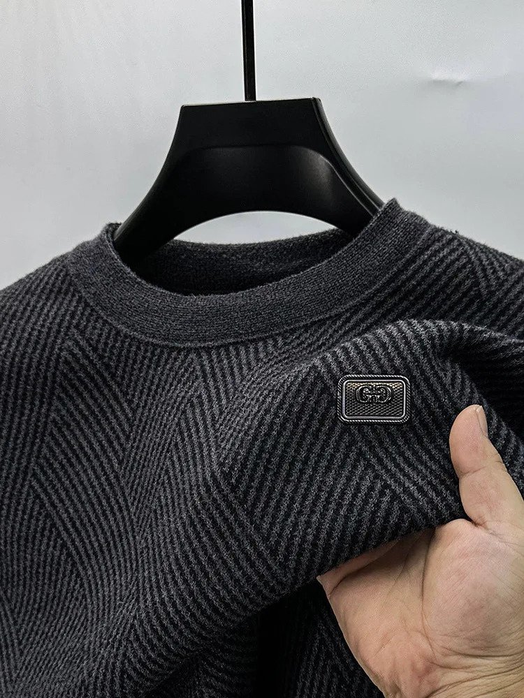 High end retro letter printed sweater mens autumn and winter casual fashion plush thickened round neck pullover 250819