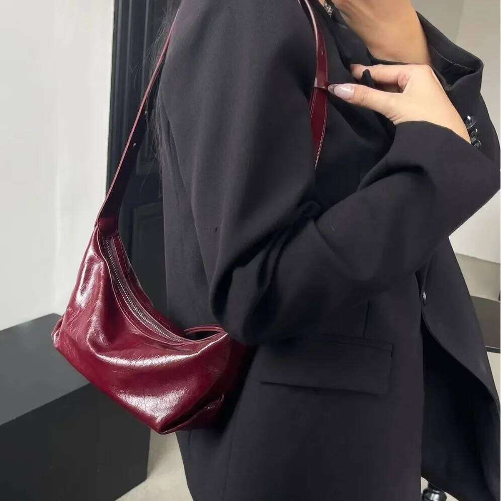 New Pleated Designer Wine Red Color Oil Wax Cow Leather Women Shoulder Small High End Cowskin Fashion Female Crossbody Bag