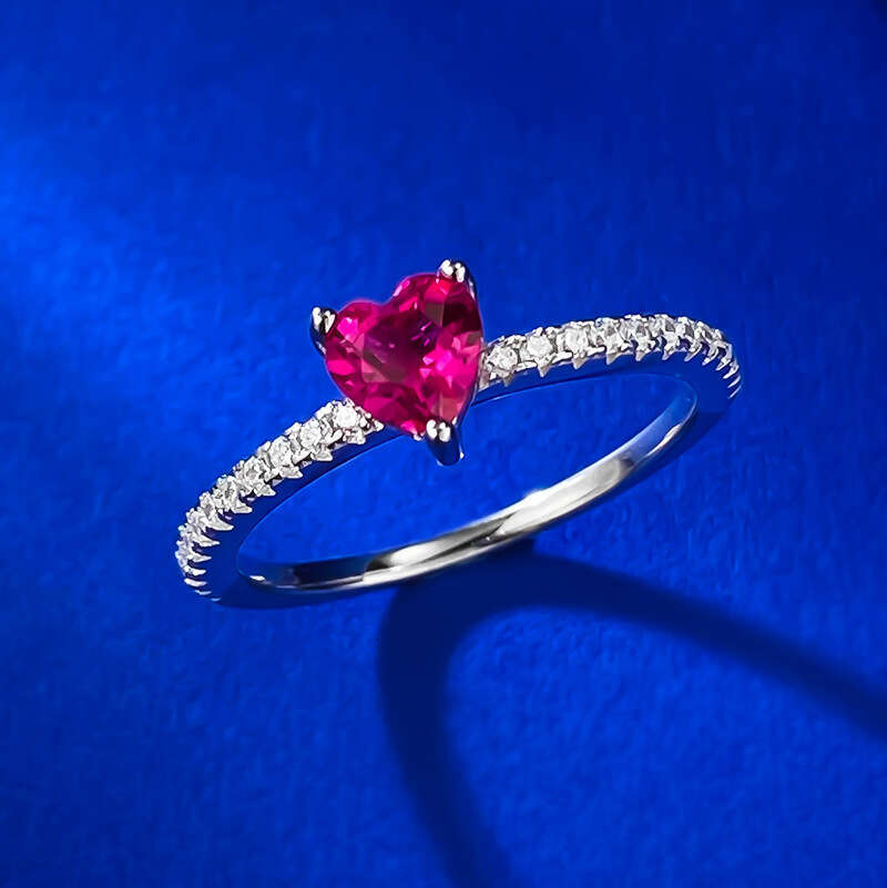 Mujing Jewelry 2023 New Silver Small Heart Ring Inlaid with High Carbon Diamond Elegant Artificial Ruby for Women
