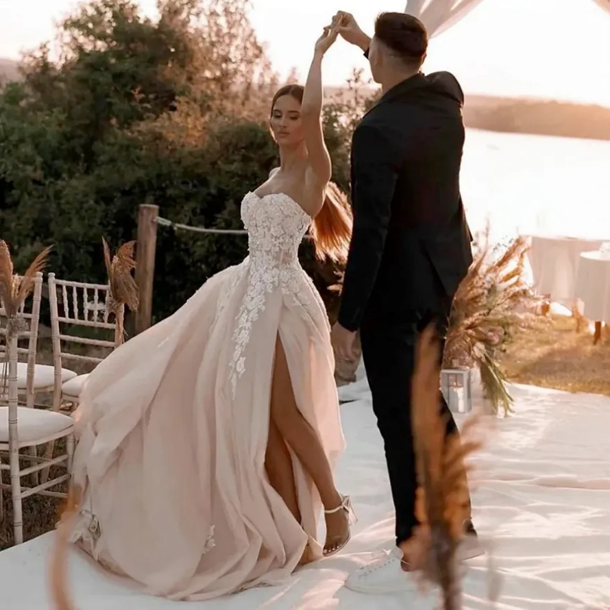 Beach Boho Wedding Dress for Bride Sweetheart Neckline Tiered Tulle Bridal Gowns Sexy High Split Beaded Lace for Marriage for African Arabic Black Wom