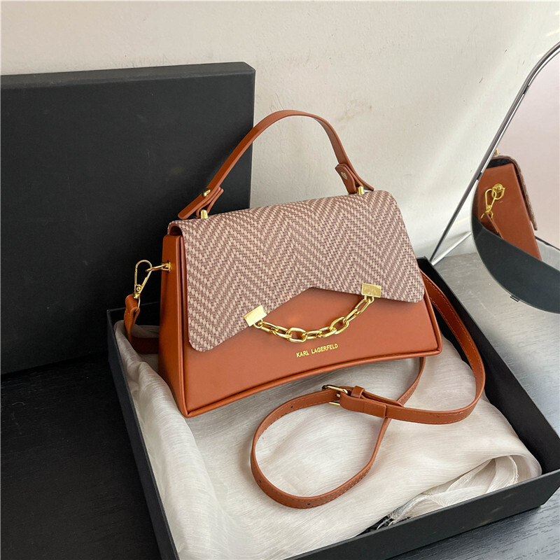 Designer Bag Box Bag For Women 2025 Spring New Trendy Fashionable Handheld Small Square Bag Luxury Bag Chain Handheld Shoulder Crossbody Bag