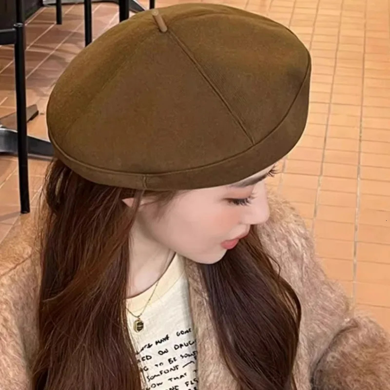 Retro Handmade Beret Spring Autumn Women Black Beige Woolen Beret Khaki Brown Painter Hat Female Winter Temperament Sense Cap 250819