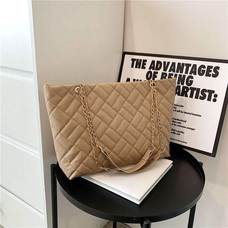 Women's Bag High-end Light Niche Design Korean Version Of Large-capacity dia chain tote women's retro shoulder bag