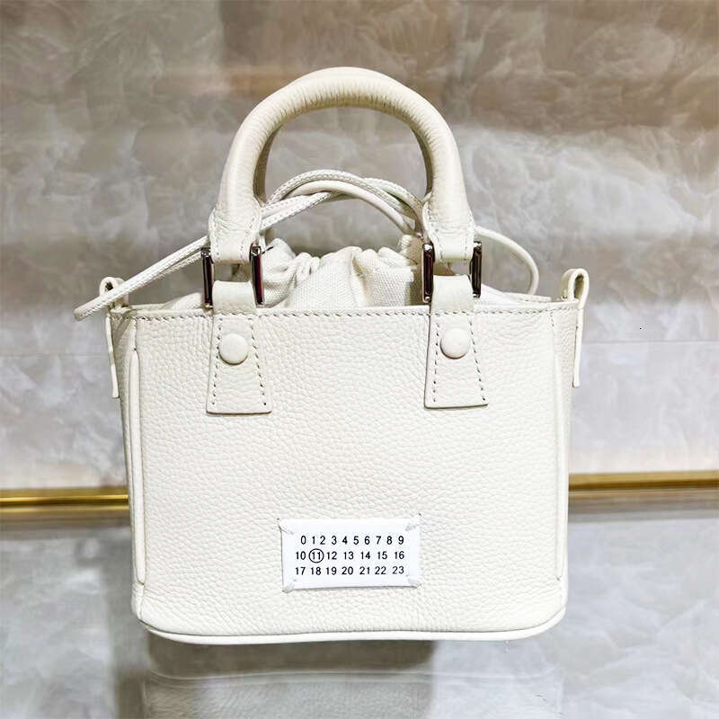 Fashion Versatile Niche Design Camera Single Shoulder Crossbody Handbag Bags Genuine Designer Leather Women's Tote Bucket Bag