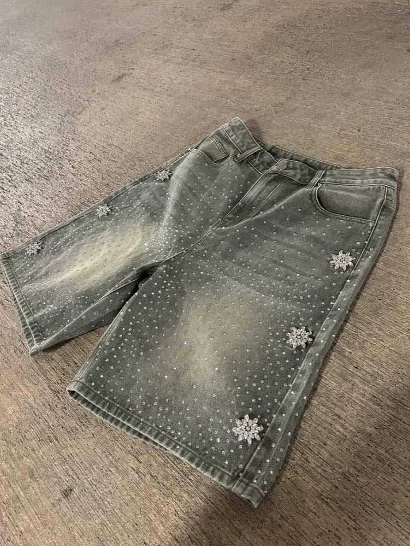 American retro pants from Europe and America hip-hop hot diamond denim shorts men's pants