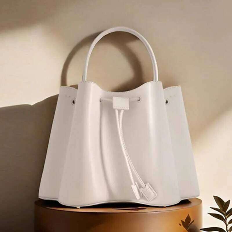 New Fashion And Elegant Turkish Pleated Drawstring Bucket Handbag Shoulder Messenger Bag Dark Brown Beautifully Decorated