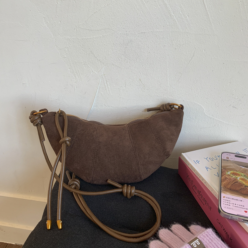 2025 Autumn Early Autumn Fashion Dumpling Bag New Women's Bag Niche Simple Shoulder Bag Korean Fashion Women's Corner Bag Women's Cross