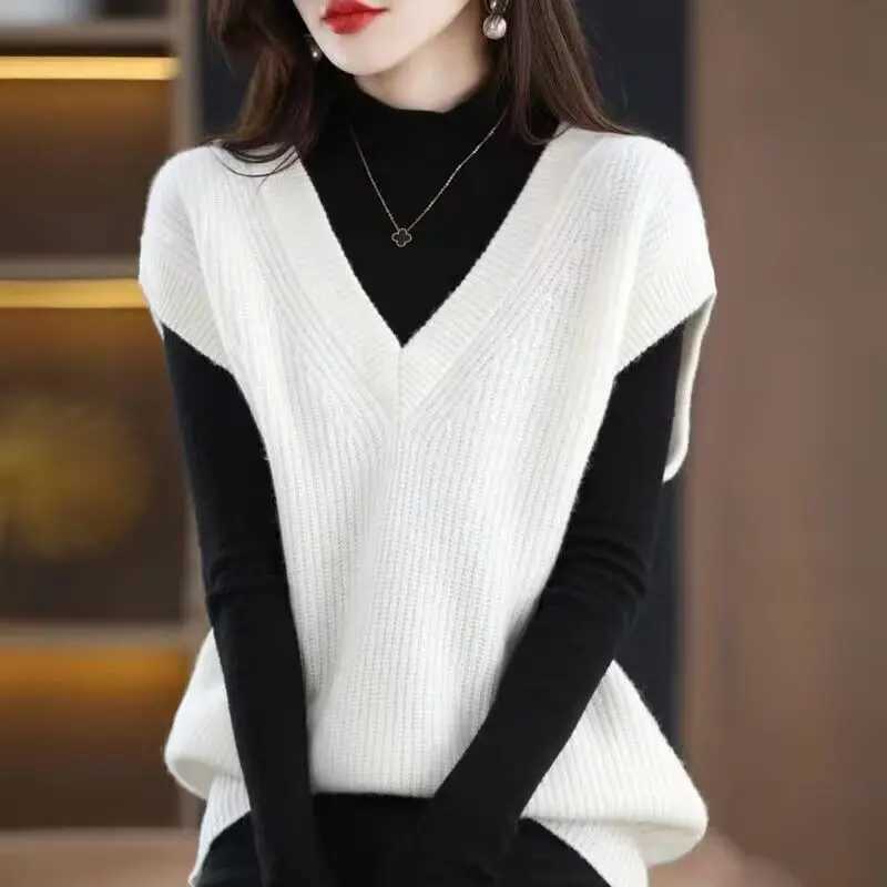 Autumn and Winter Knitted Vest Women V-neck Solid Bat Shirt Loose Versatile Sleeveless Knitted Sweater Pullover Fe Top XJ250819