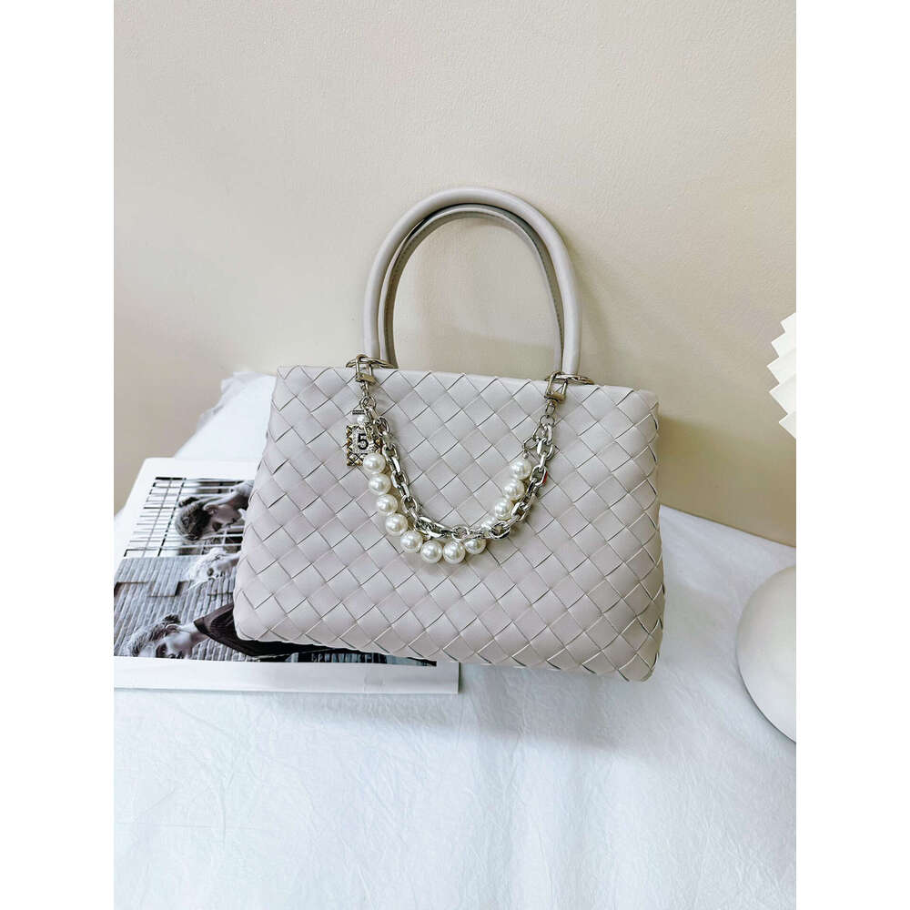 Designer Bag Tote Bag Shoulder Bag New Summer Vegetable Basket Woven Genuine Leather Handbag Large Capacity Shoulder Crossbody Tote Bag