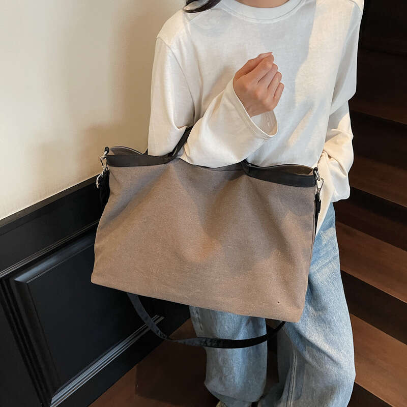 Simple Casual Large Capacity Handheld Tote for Women 2025 Summer Lightweight Travel Designer Bags High-End Feel Single Shoulder Crossbody Bag