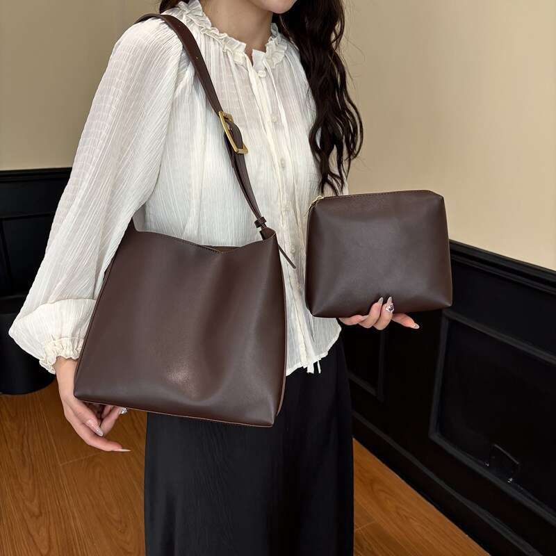 Bags Fashion Versatile Large Capacity Simple Underarm Designer for Women 2025 Summer New Light Luxury Crossbody Bag Trendy