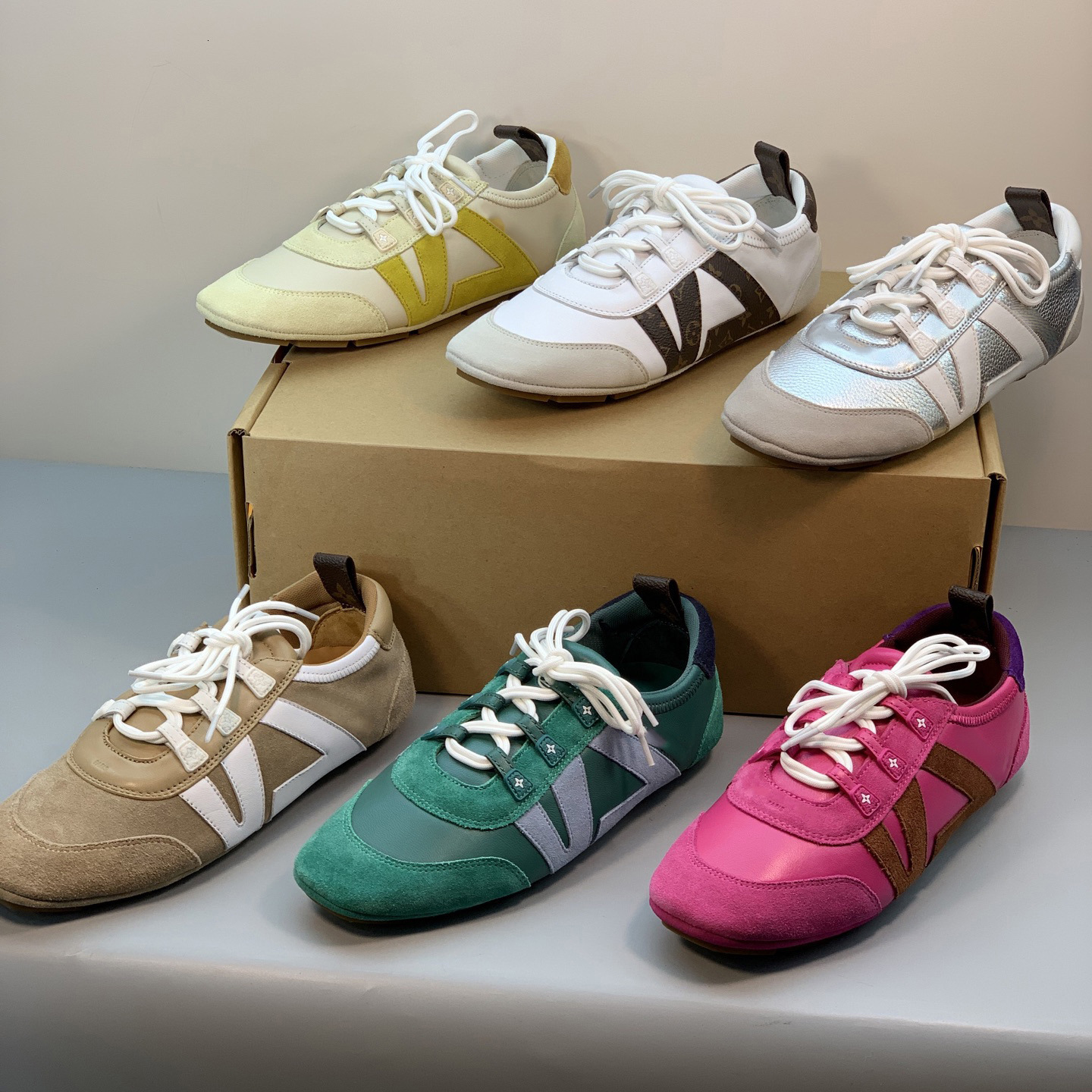 2025 New 12A Premium Casual Shoes Genuine Leather Soft Sole Platform Shoes Women's Height Increasing Lightweight Comfortable German Training Shoes
