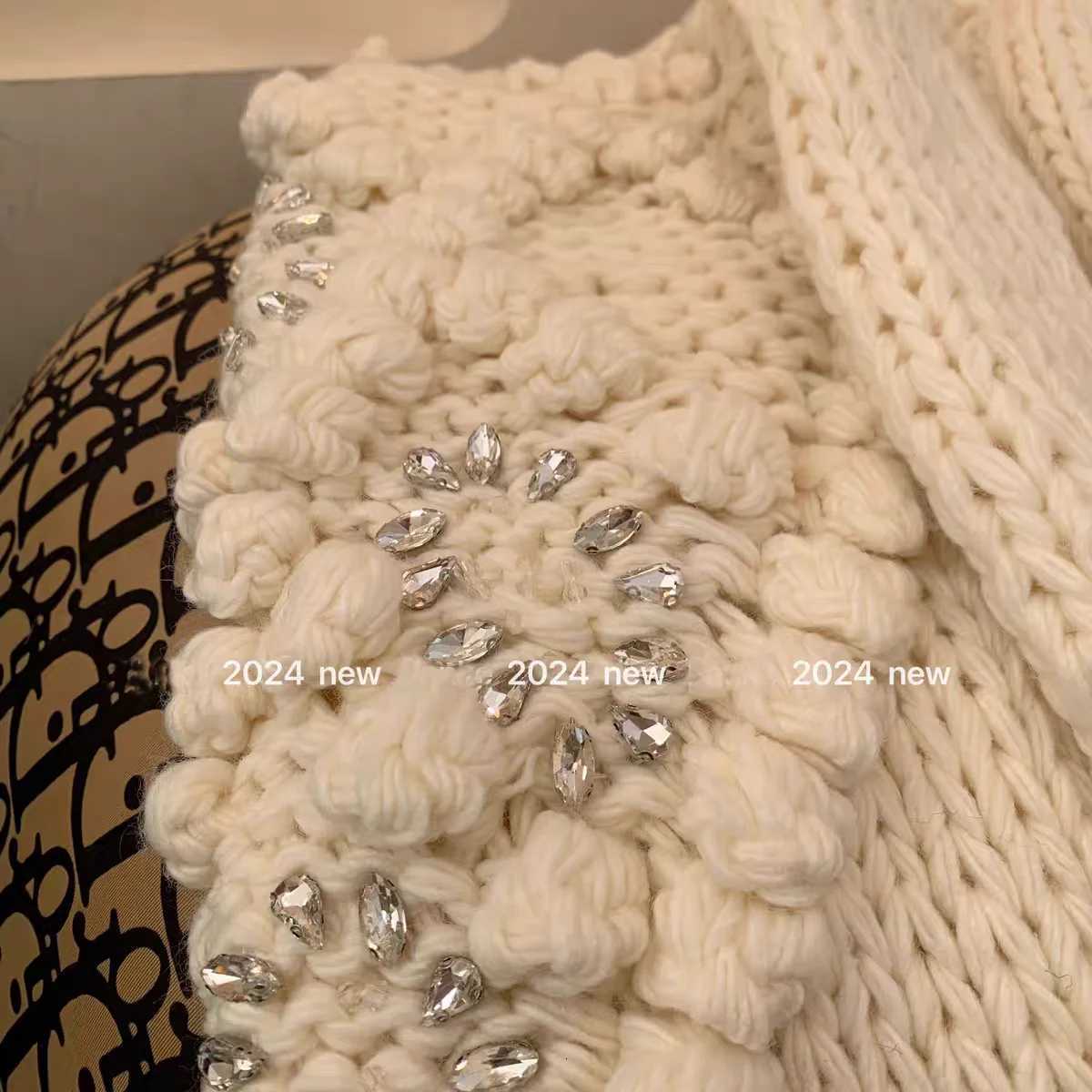 Handmade Bubble Embellished Handmade Cardigan 2024 Winter Women Chunky Sweater Knitwear XJ250819