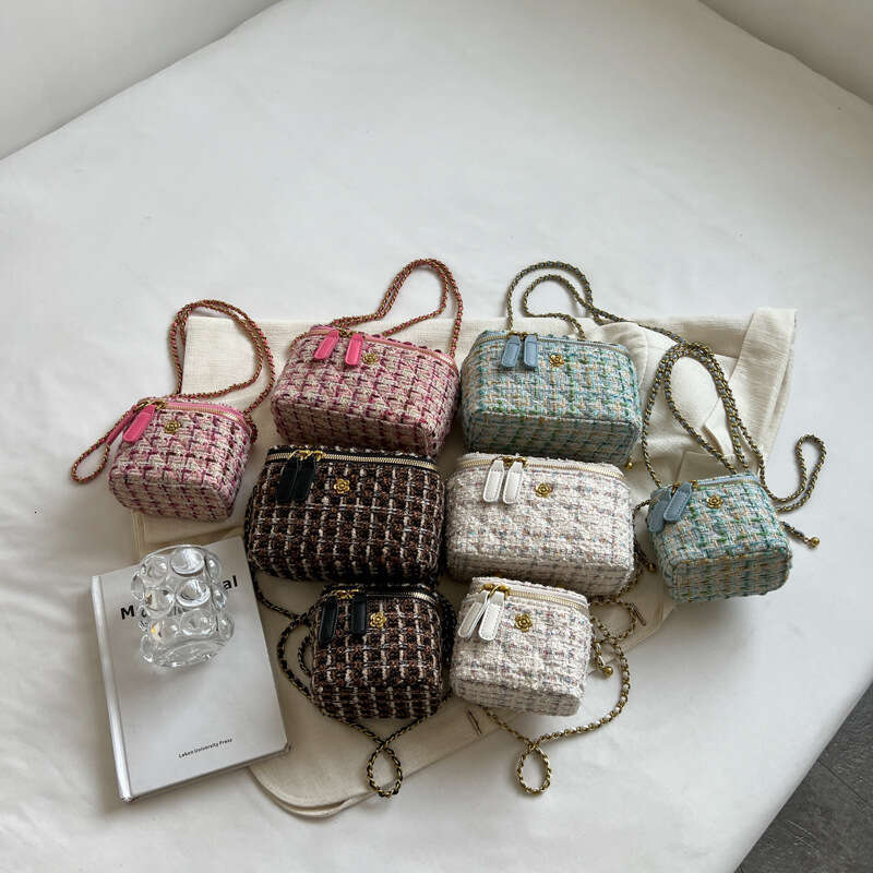 Designer Women New Korean Version Light Luxury Small Chanel Style Crossbody 2025 Early Bags Spring Woolen Chain Commuter Shoulder Box Bag