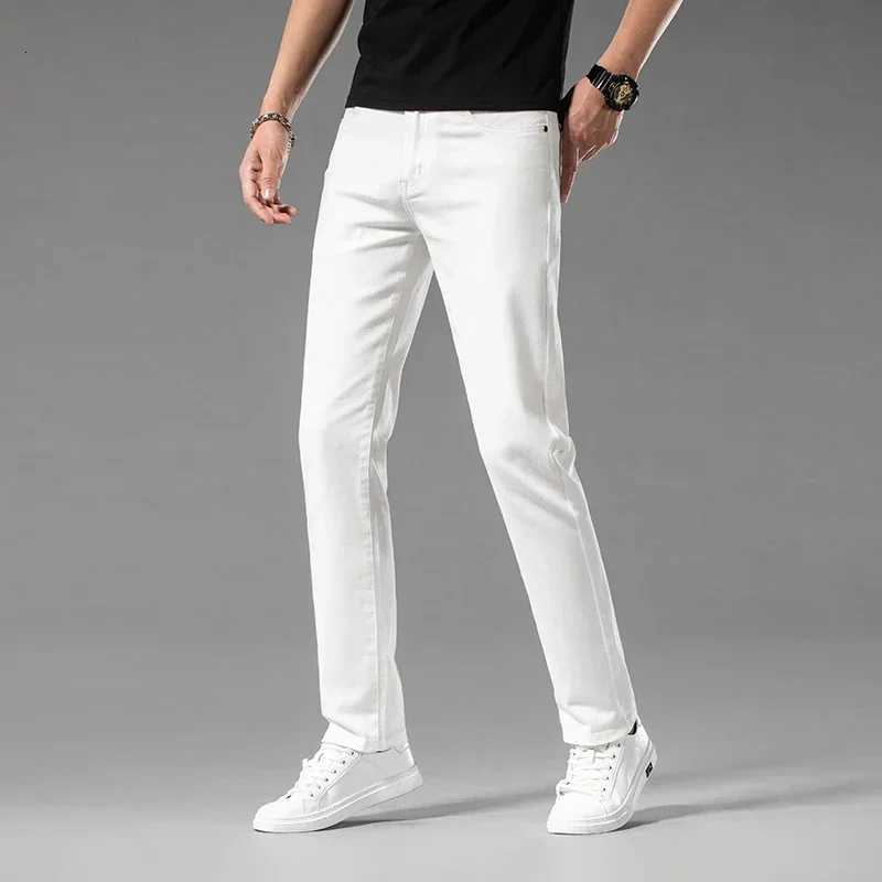 2024 New In Quality Business Cotton Stretch Denim Pants Brand Trousers Classic Style Summer Mens Slim Fit White Black Jeans W250819