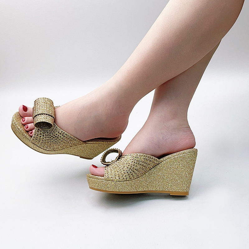 Summer Rhinestone High Heel Fashion Slippers for Women Non-Slip Plastic Wedge Sandals Stylish Outdoor Thick Sole