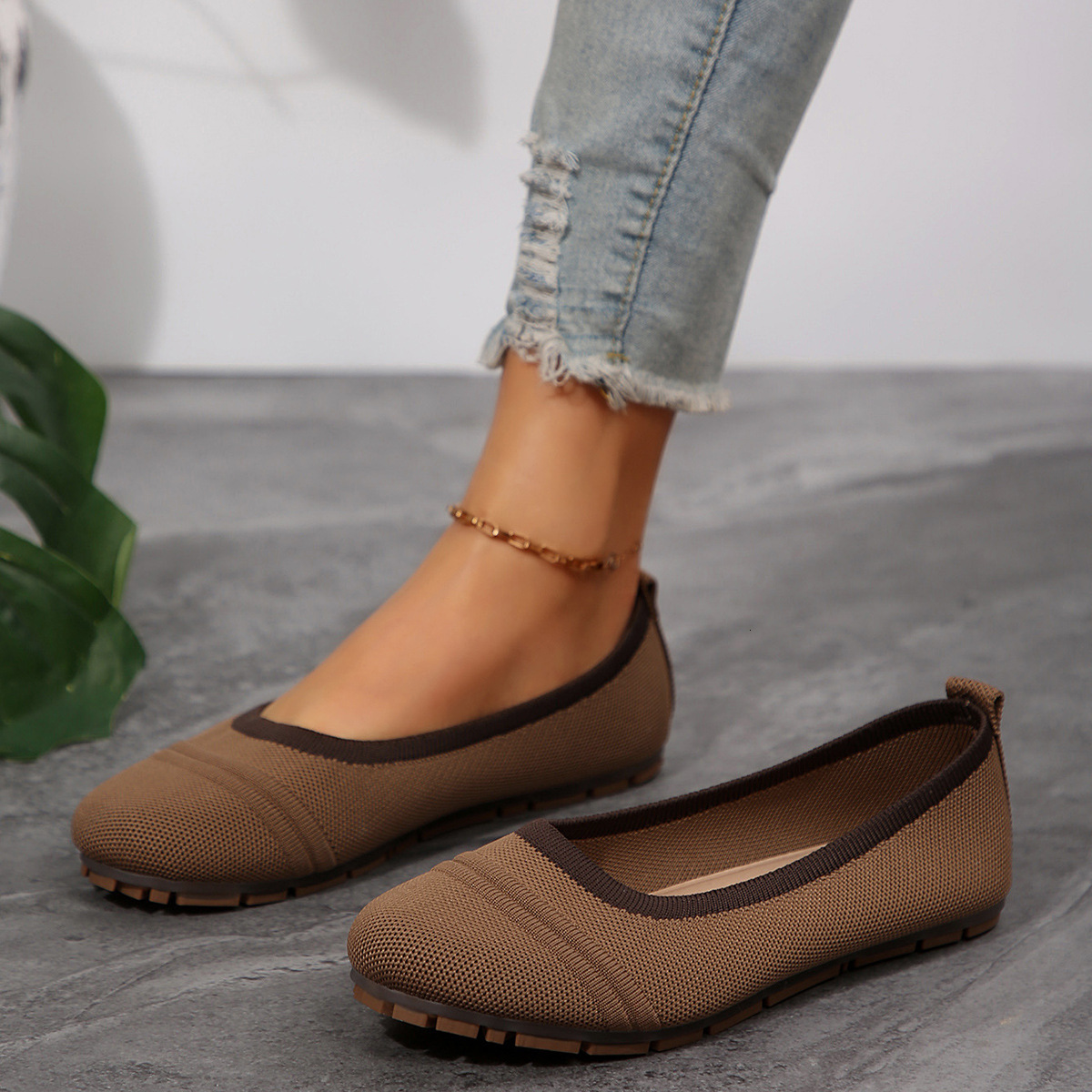 Plus Size 2025 Women's Spring Summer Breathable Knitted Shallow Mouth Mesh Shoes Flat Round Toe Slip-On Flats ddmymoon