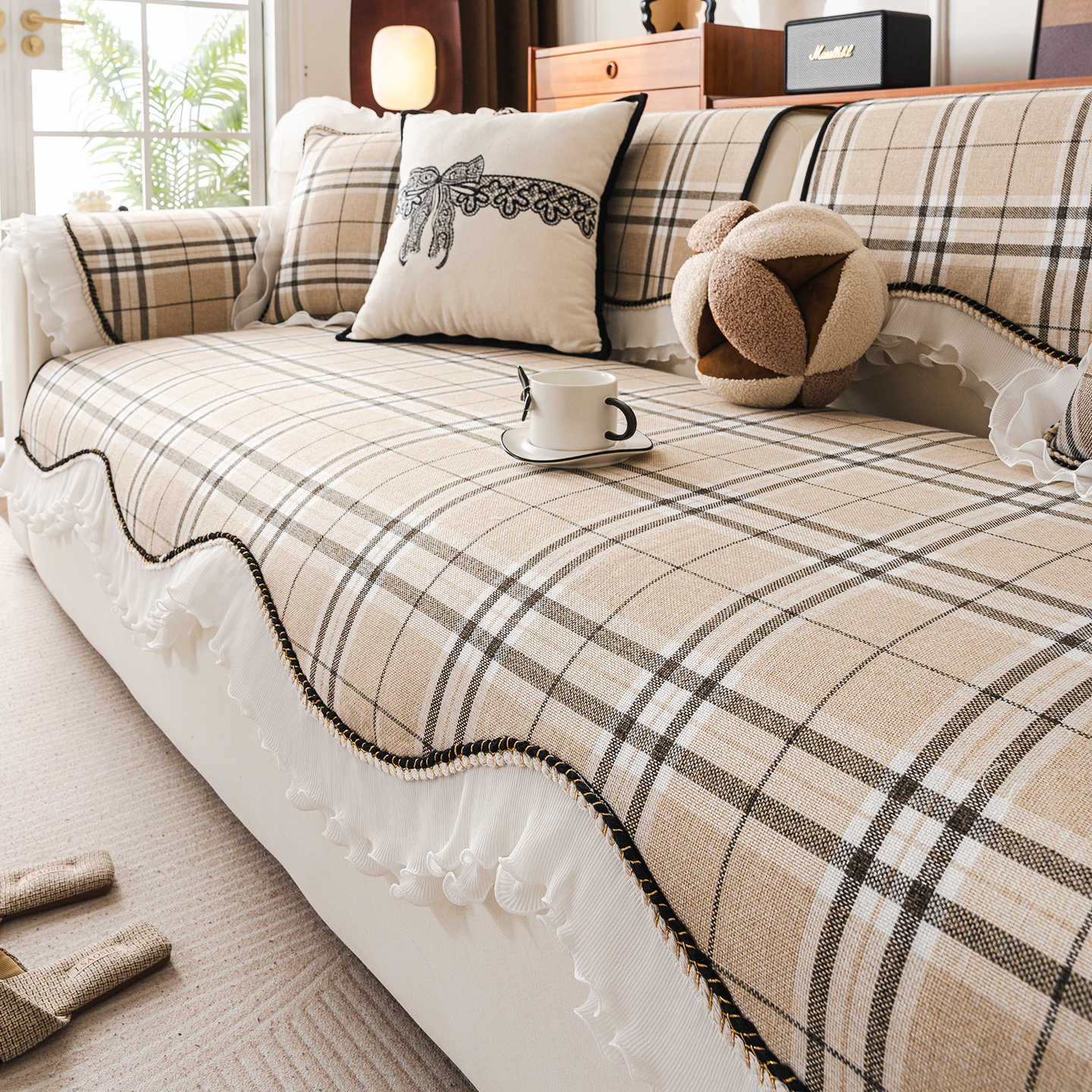 Luxury Unique Shape Skirted Sofa Cushion All-Season Checkered Non-Slip Seat Cushion One-Piece Cover 250819