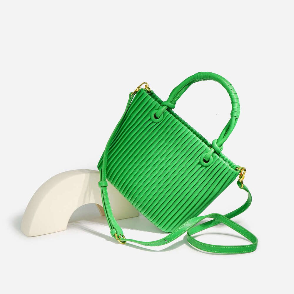 New French Woven Pleated Striped Vertical High Quality Texture Fashion Casual Versatile Handheld Crossbody Bag