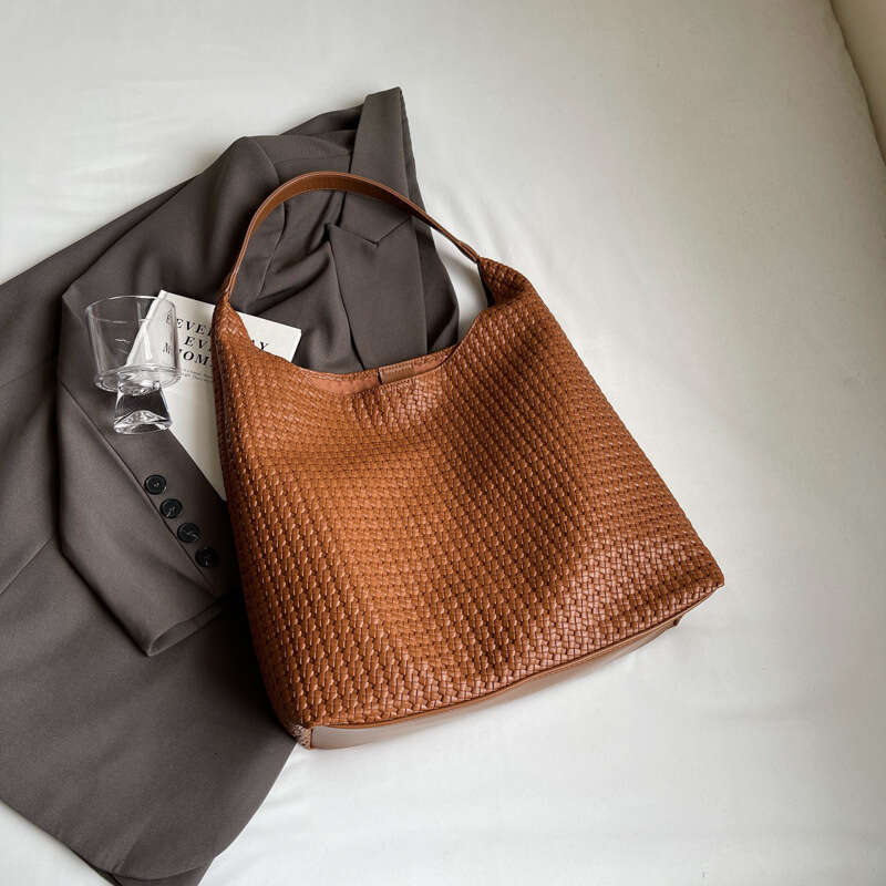 Casual Relaxed Large Capacity for Women 2025 New Fashion Brown Commuter Shoulder Tote Bag