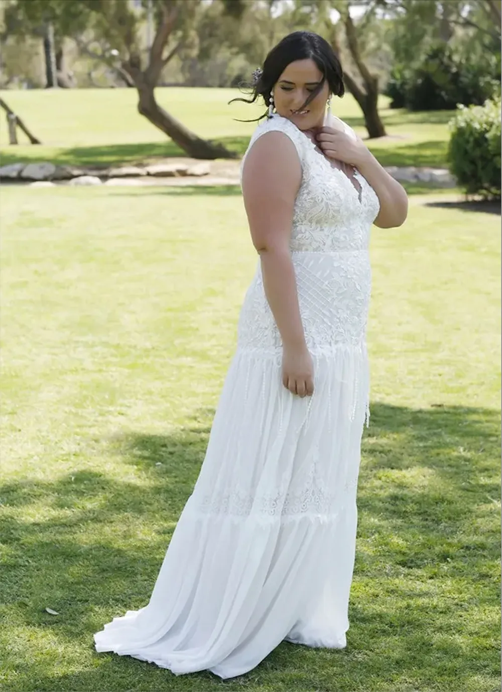 High Quality Lace Plus Size Beach Wedding Dresses V Neck Pleated Bohemian Bridal Gowns A Line Chiffon Floor Length Boho Robe De Mariee