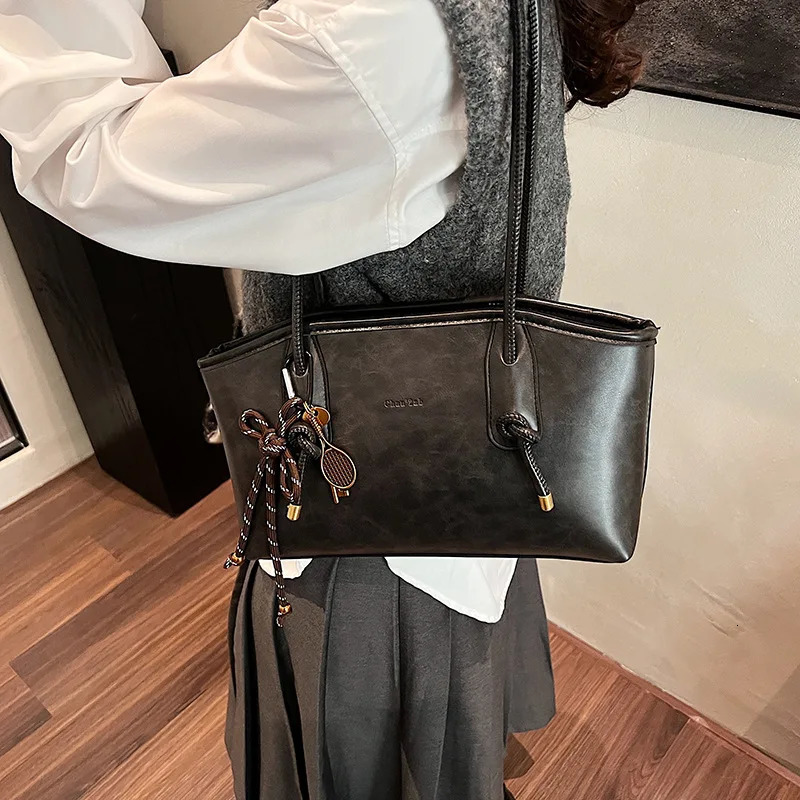 PU Leather Shoulder Bags For Women Winter Y2K Trend Female Crossbody Bag Lady Handbags And Purses Retro Tote Bag bolso 250818