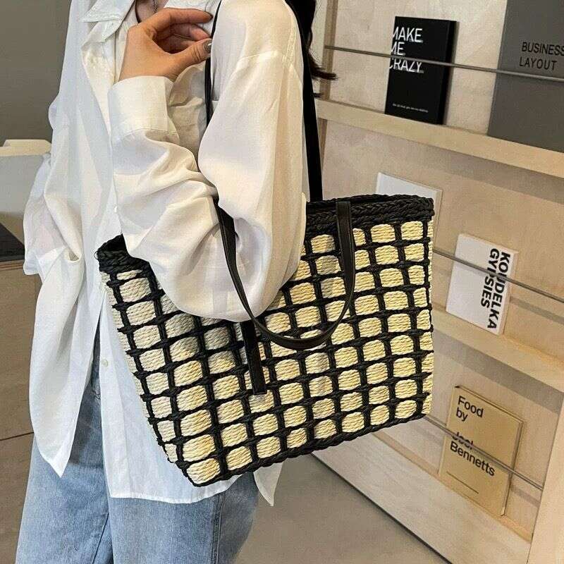 Multifunctional Handmade Straw Women's Beach Vacation Shoulder Large Capacity Bag, Simple And Generous Tote Bag