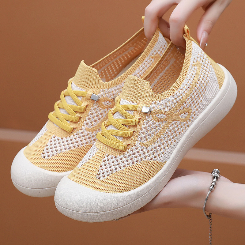 2025 new summer casual breathable mesh women's shoes designer shoes niche fashion casual shoes old Beijing cloth shoes