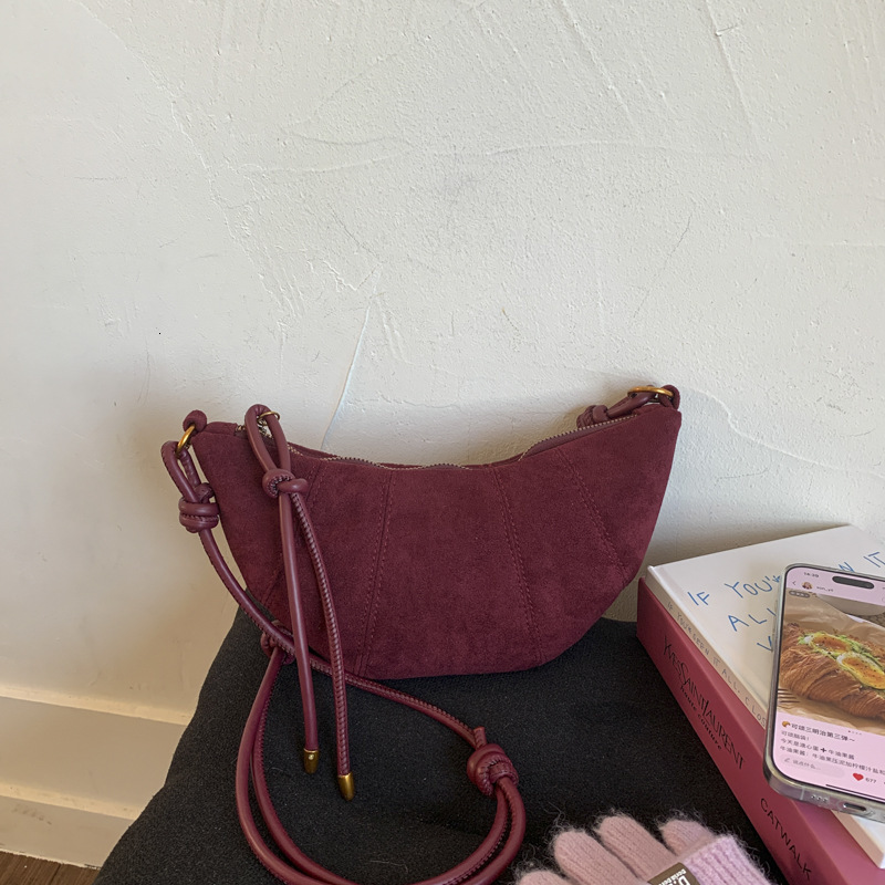 2025 Autumn Early Autumn Fashion Dumpling Bag New Women's Bag Niche Simple Shoulder Bag Korean Fashion Women's Corner Bag Women's Cross