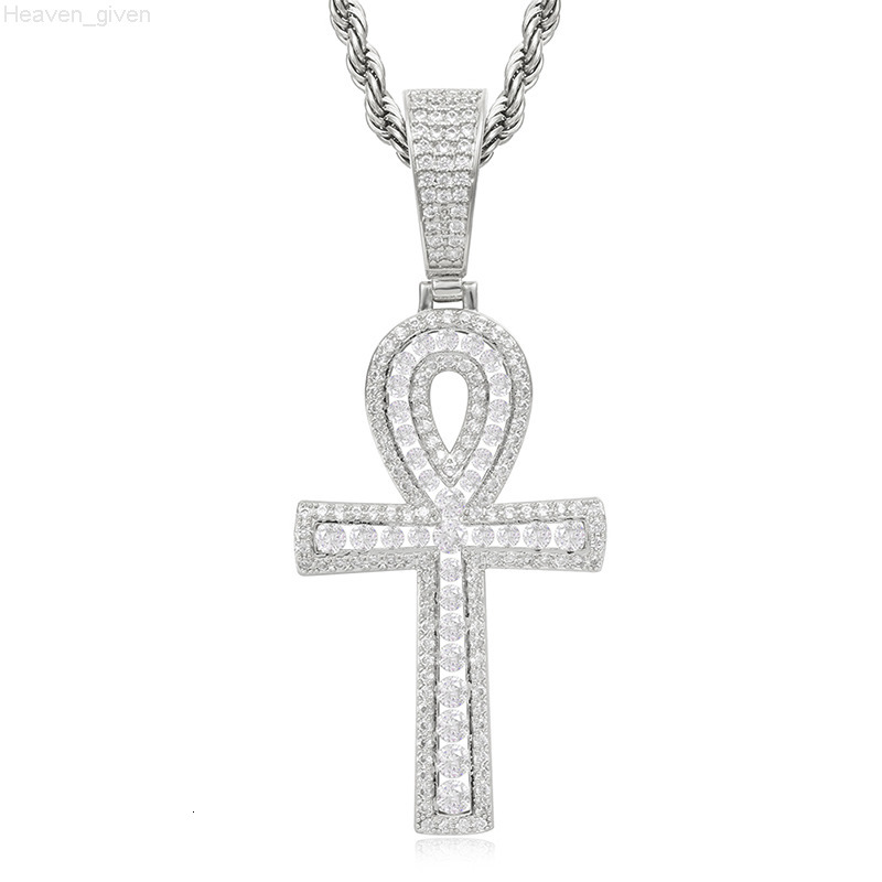 Hot Sale High Quality Fashion Iced Out Moissanite/Zircon Cross Pendant for Necklaces