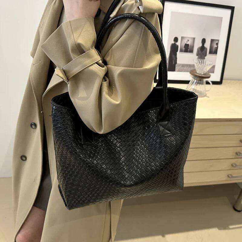 Hot Selling New Women's Tote Bags Large Capacity Crocodile Pattern Handbags Daily Commuting Shoulder Bag Designer Bags