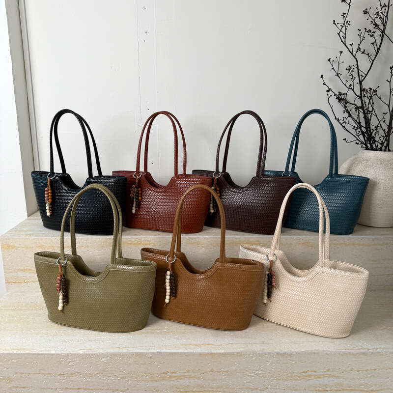 Summer Large Capacity Woven Pattern Underarm Bag for Designer Women 2025 New Fashion Versatile Casual Bags Commuter Shoulder Handbag