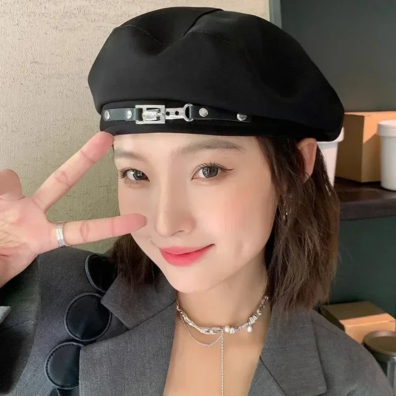 Soft Touch Women Wool Blend Beret Hat Chic Retro Metal Buckle Boinas Para Mujer Art Cap Daily Outdoor Occasion 250819