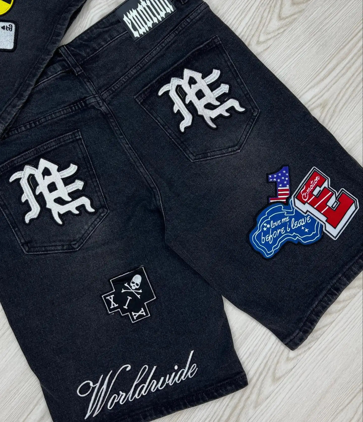 Streetwear Vintage Denim Shorts Y2K Jeans Hip Hop Cartoon Letter Embroidery Retro Black Baggy Short Low Waist Over The Knee Pant 250819