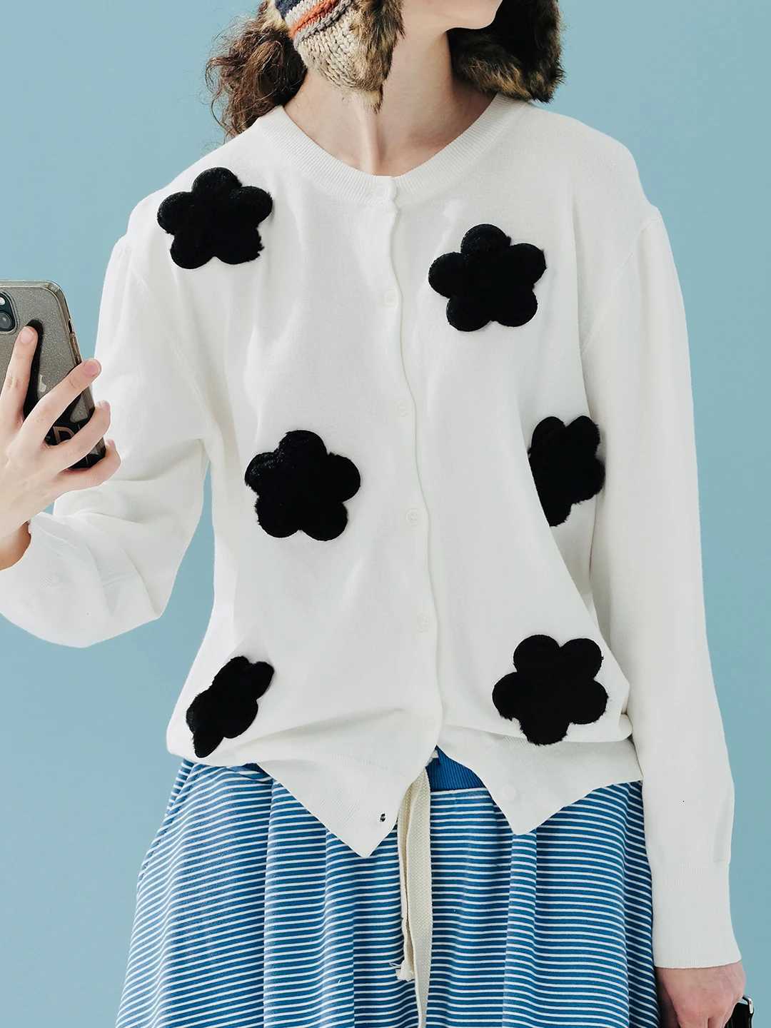 2024 Autumn/Winter Japanese Literary Hairy Flower Sweater Womens Cardigan 2456 XJ250819