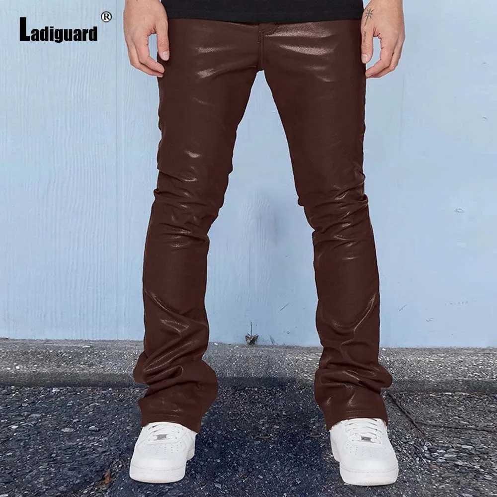 2025 Mens Stand Pocket Casual PU Leather Pants Europe Style Flare Trousers Brown Red Soft Faux Leather Pants Mens Streetwear New W250819