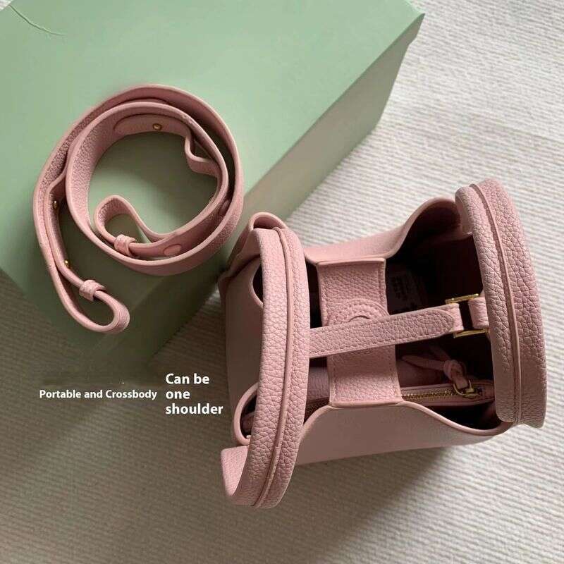 Korean version niche design versatile handbag casual bucket 2024 new patterned vegetable basket lychee crossbody bag