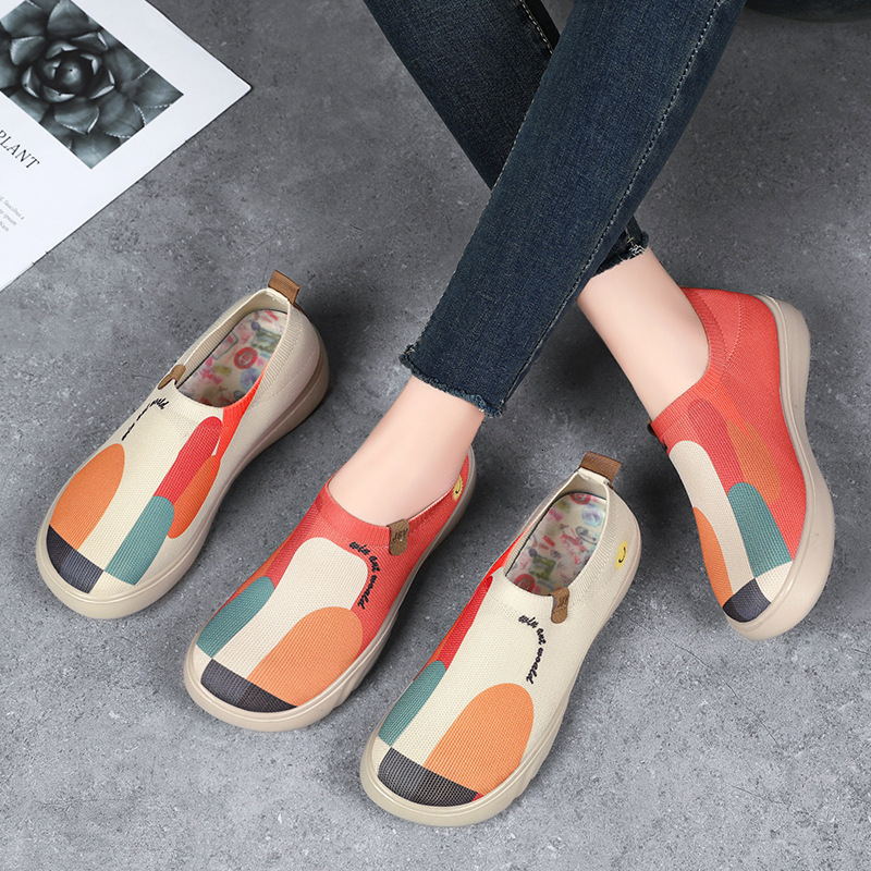 2025 New Women's Summer Beijing Cloth Shoes Fashion Painting Casual Shoes Designer Shoes Soft soled Women's Walking Shoes