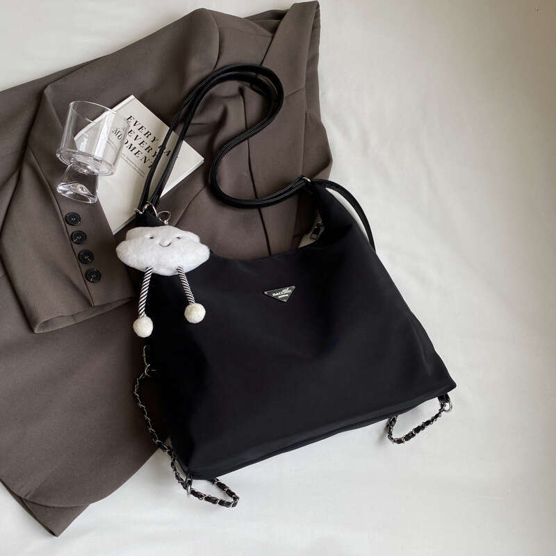 Designer bag Luxury bag Versatile Large Capacity For College Students Commuting Single Shoulder Crossbody Bag