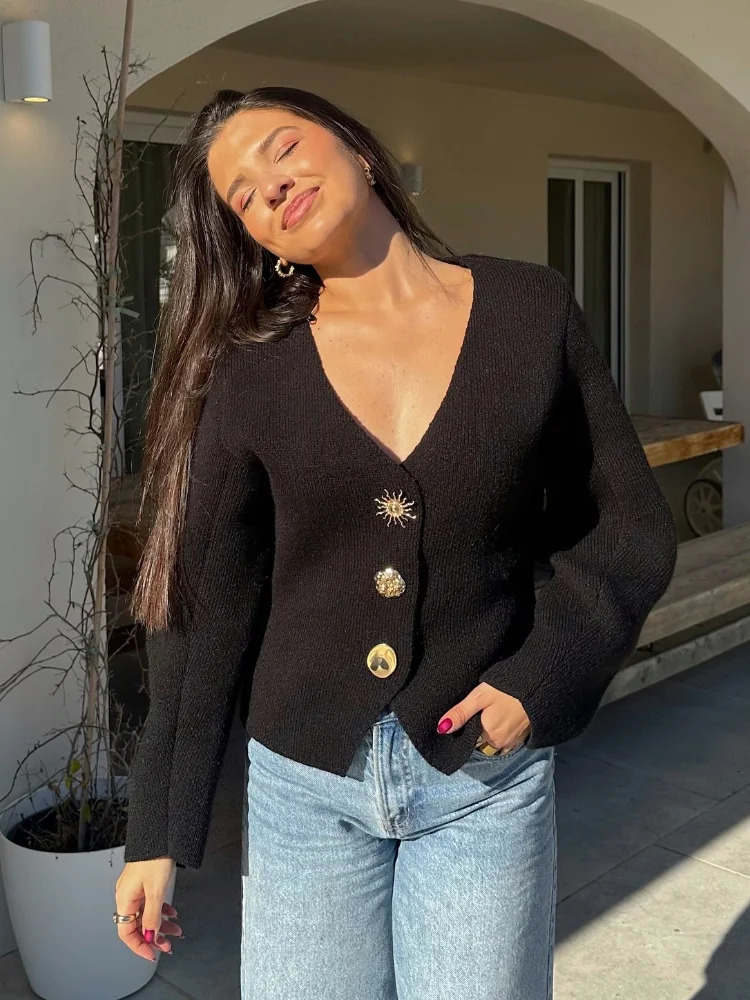 Elegant Vneck Solid Knitted Cardigan For Women Spring Long Sleeves Single Breasted Sweater Female Street Y2K Chic Knitwear 250819