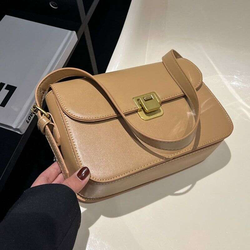 High-end Women's 2023 New Spring Fashion Simple Retro Shoulder Bag All-match explosive crossbody small square bag