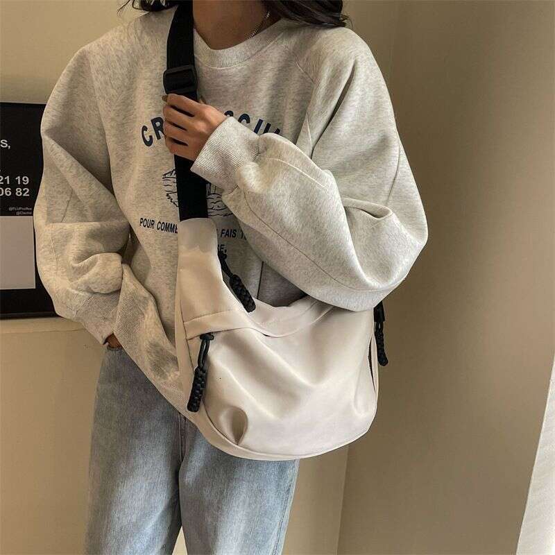 Fashion Commuter Large Capacity Single Shoulder Crossbody For Women New Casual Versatile Tote Korean Style Underarm Bag