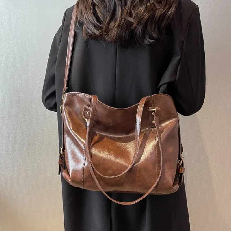 Large Capacity Shoulder Bags for Women Fashion Hobo Shopper Bag Solid Color Soft Leather Crossbody Handbag Lady Travel Tote Bags 250818