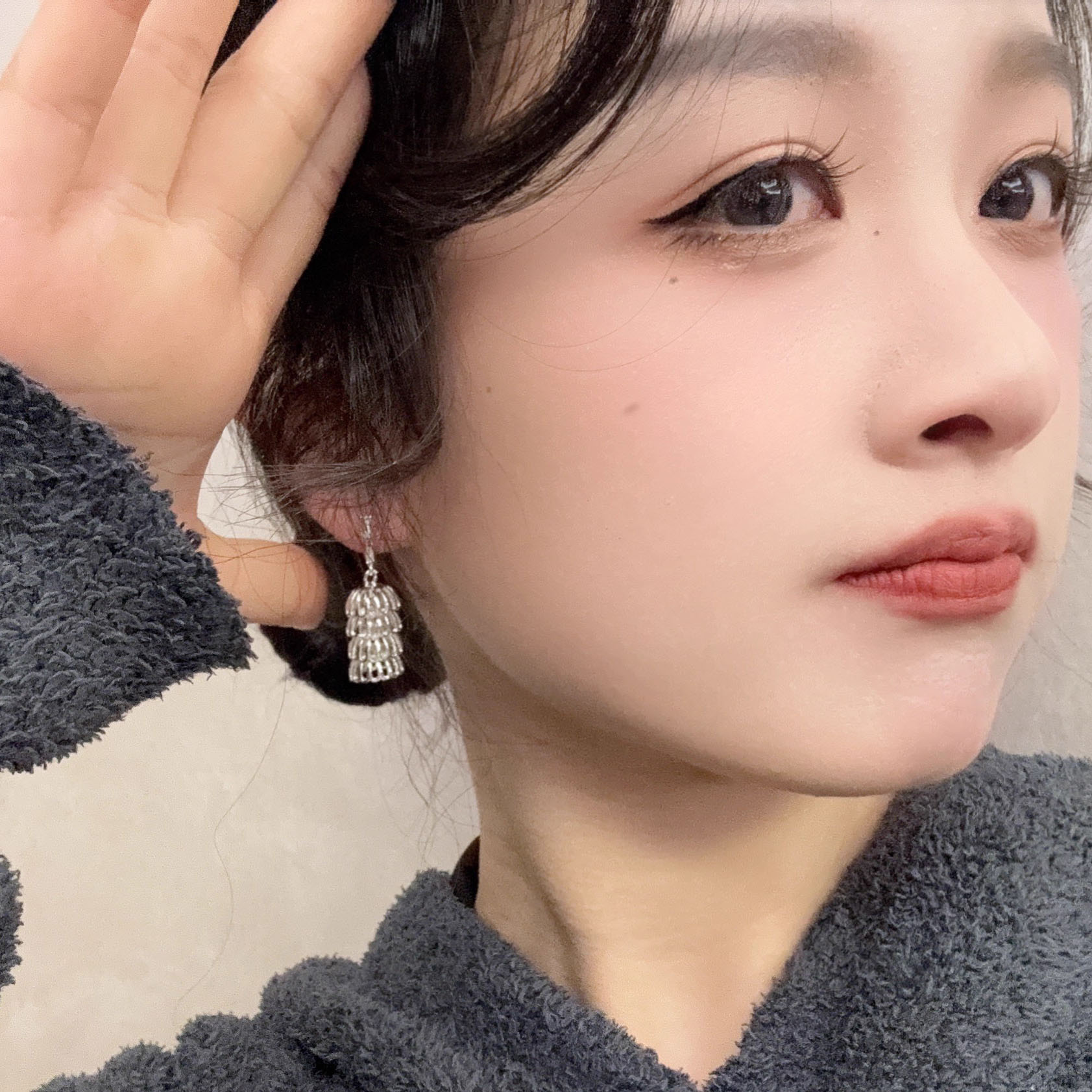 Artistic National Theme Semi-Sphere Lantern Ear Cuff Jewelry for Fashion Forward Individuals