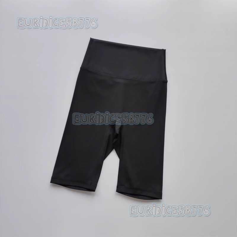 Naked Feel Five-point Yoga Pants for Women High-waisted Running Fitness Wear Cycling Pants Embarrassing Lines Quick-dry Butt-lifting Sports Shorts H25