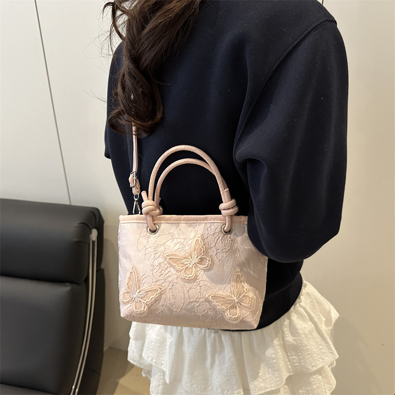 2025 Autumn Fashion Bag Korean Embroidery Large Capacity Single Shoulder New Women's Handbag Bow Casual Women's Crossbody Bag Designer Bag T
