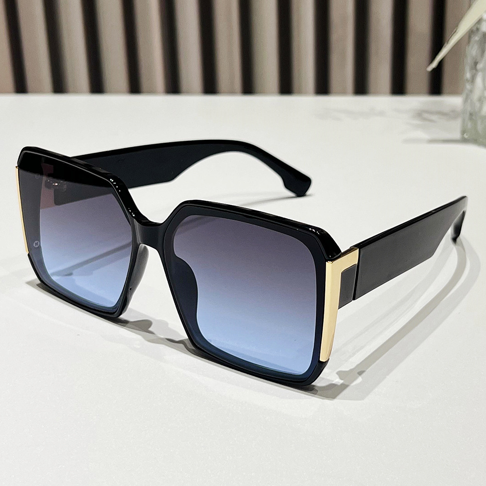Designer Sunglasses For Men Women Square Sunglasses Big Frame UV400 Protection Sunglasses Luxury Polarized Goggle Pilot PC Frame Eyewear P9899