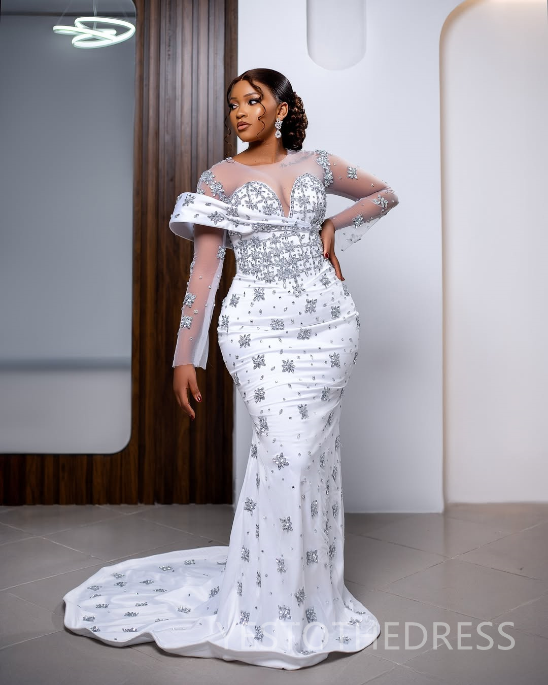 Plus Size Aso Ebi African Wedding Dress Bridal Gown For Bride Mermaid Wedding Gowns Sheer Neck Long Sleeves Beaded Rhinestones Bridal Dress D612